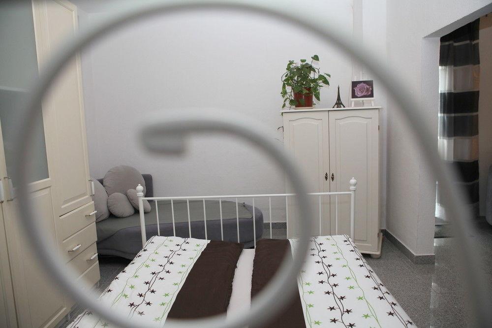 White House Bochum Ehrenfeld Appartement Buitenkant foto