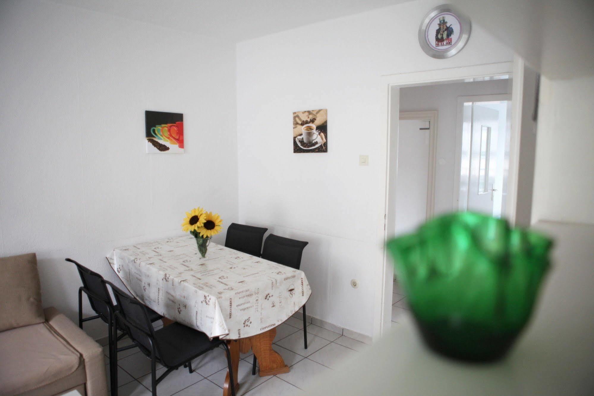 White House Bochum Ehrenfeld Appartement Buitenkant foto