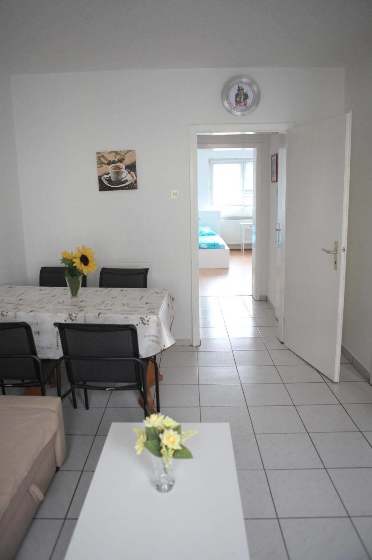 White House Bochum Ehrenfeld Appartement Buitenkant foto